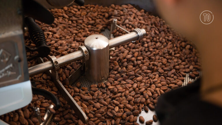 รมว.อุตฯ เร่งเครื่องยกระดับศักยภาพอุตฯ โกโก้สู่ไทยโกโก้ฮับ (THAI COCOA HUB)   ดึง “ภราดัย คราฟต์ช็อกโกแลต” อัปเกรดแปรรูปโกโก้ไทยสู่สินค้าพรีเมียมระดับโลก