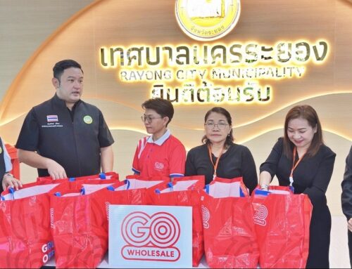 โก โฮลเซลล์ เข้มนโยบาย ESG ปลุกพลังชุมชนรักษ์สิ่งแวดล้อม เดินหน้ามอบถังขยะแก่เทศบาลนครระยอง