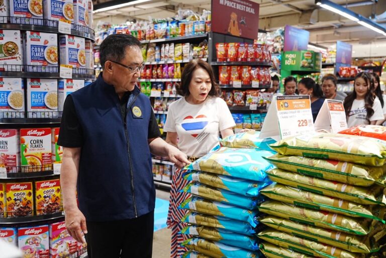 พาณิชย์’ ลุยตรวจความพร้อม ไทยช่วยไทย ลดภาระ ลดค่าครองชีพ ยืนยัน!! เตรียมสินค้าครบครัน