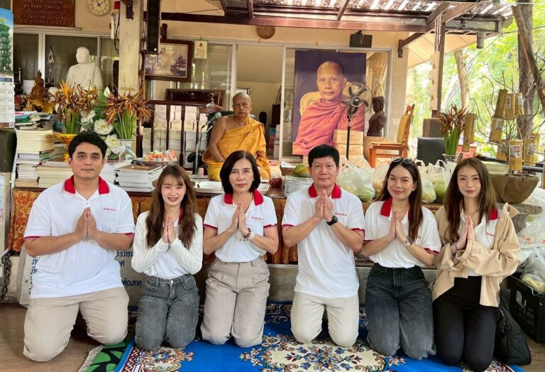 พอร์ซเซล่า (PORCELA) สานต่อ “โครงการพอร์ซเซล่า ปันสุขปีที่ 7” มอบกระเบื้องและปัจจัยรวมกว่า 1.5 แสนบาท สนับสนุนวัดสวนแก้วสร้างห้องสมุดเด็ก-เติมโอกาสให้ผู้ยากไร้ ฝ่าวิกฤตเศรษฐกิจ